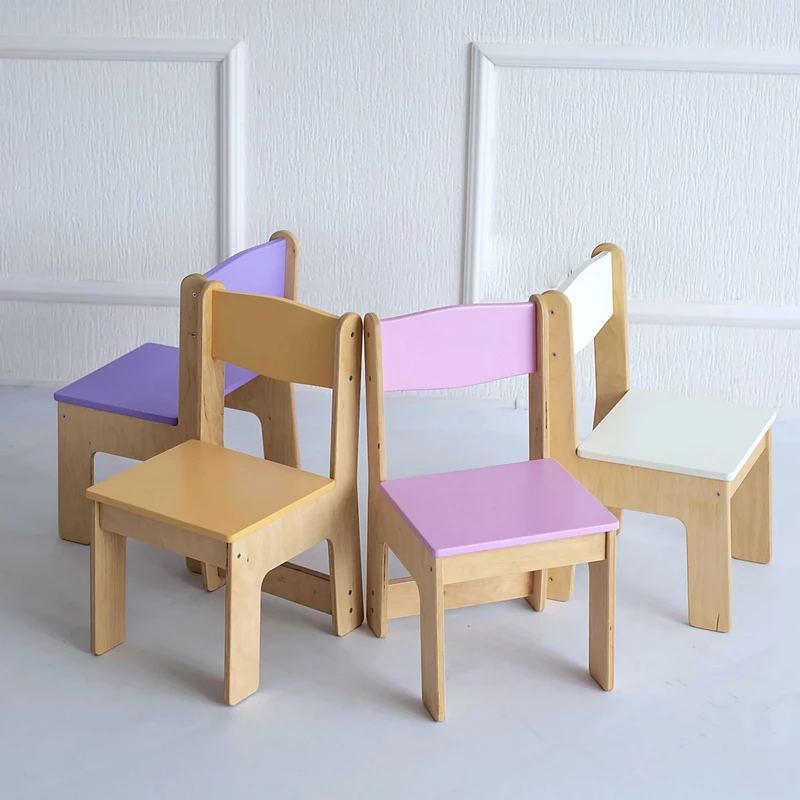 Kinderstuhl aus Naturholz für das Kinderzimmer beige-gelb