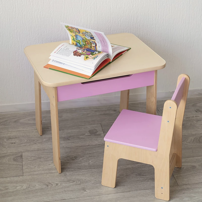 Ergonomischer Kindertisch und Kinderstuhl mit abgerundeten Kanten in Weiß